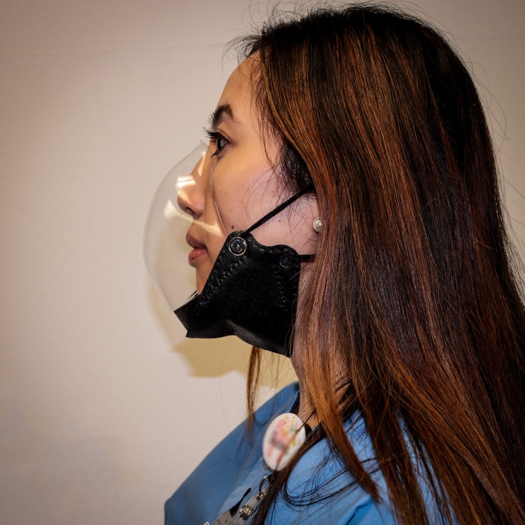 The vacuum formed BEclear mask system is a lightweight reusable clear mask adapter combined with a certified face mask.
